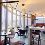 - The Niu, Blade By Ihg Hotel 4*