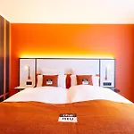 - The Niu, Blade By Ihg