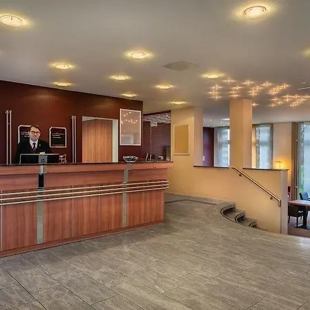 - The Niu, Blade By Ihg