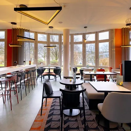 - The Niu, Blade By Ihg 4* זולינגן