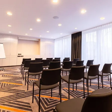 - The Niu, Blade By Ihg מלון זולינגן
