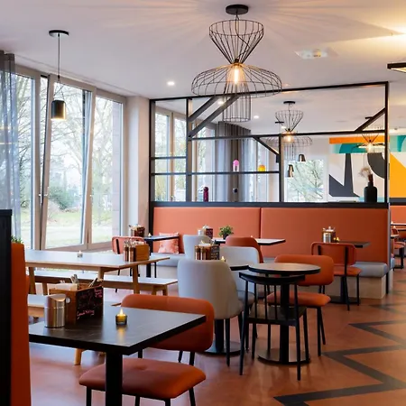 - The Niu, Blade By Ihg 4*