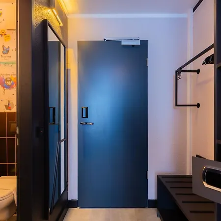 - The Niu, Blade By Ihg Hotell 4*