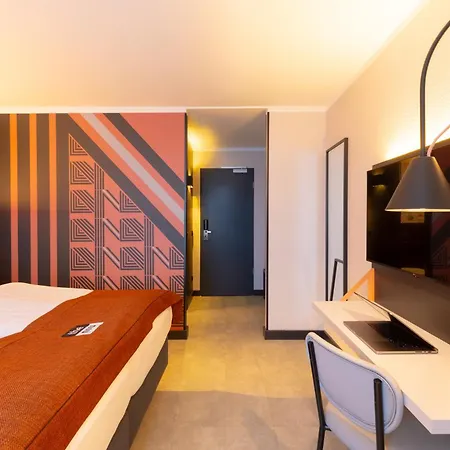 Hotel - The Niu, Blade By Ihg 4*