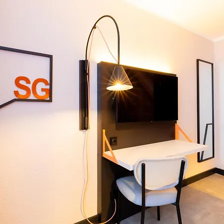 - The Niu, Blade By Ihg 4*