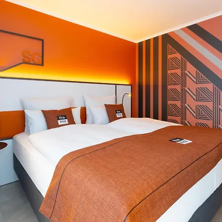 - The Niu, Blade By Ihg Hotel