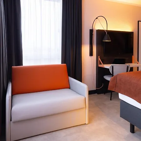 - The Niu, Blade By Ihg Hotel Solingen