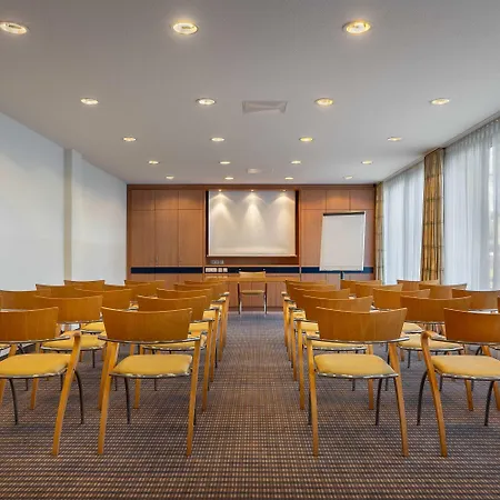 - The Niu, Blade By Ihg 졸링겐