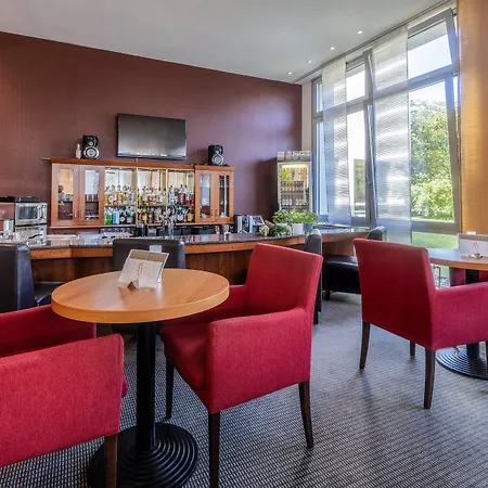 - The Niu, Blade By Ihg 4*