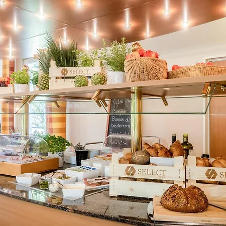 - The Niu, Blade By Ihg 4*