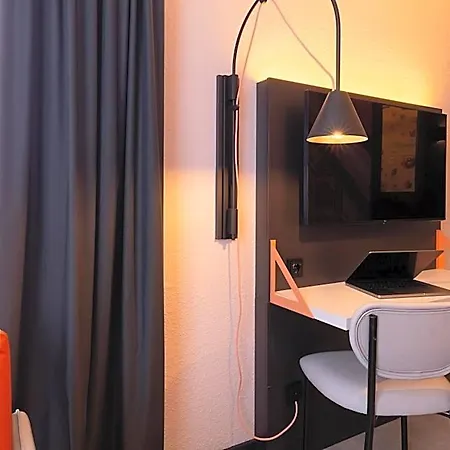 - The Niu, Blade By Ihg 4* זולינגן