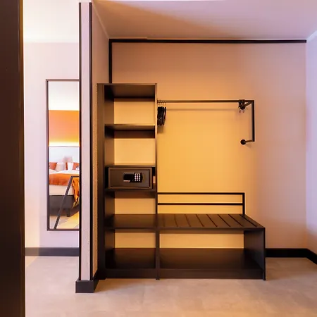 Hotel - The Niu, Blade By Ihg
