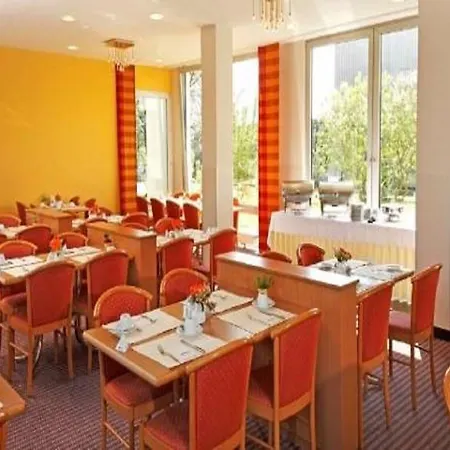 - The Niu, Blade By Ihg זולינגן