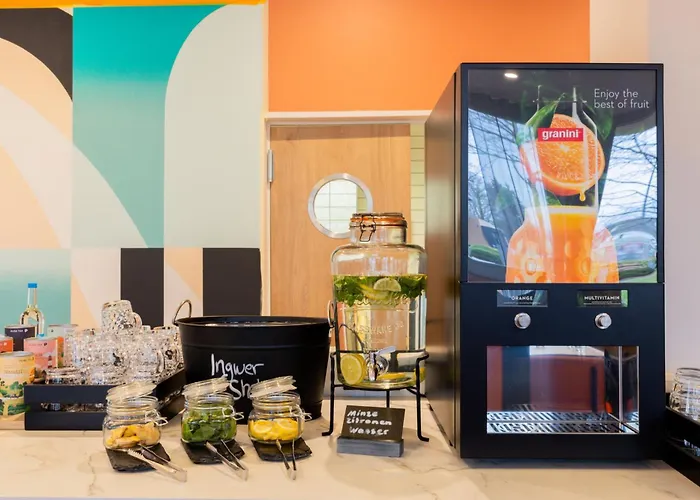 - The Niu, Blade By Ihg