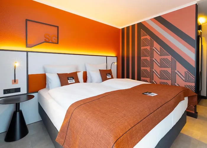 - The Niu, Blade By Ihg