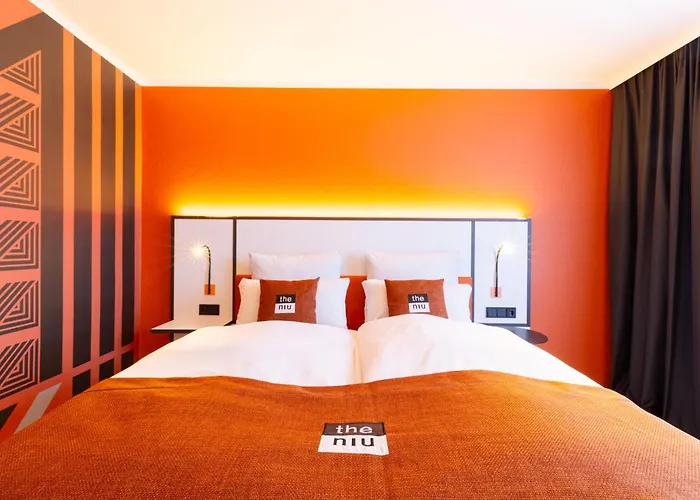 - The Niu, Blade By Ihg