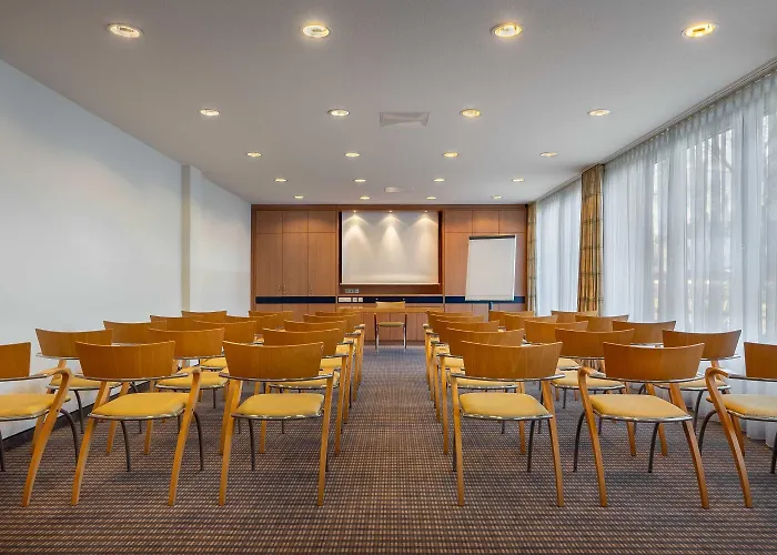 - The Niu, Blade By Ihg 索林根